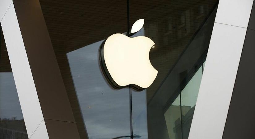 Megint letaszították az Apple-t a világ legértékesebb vállalatának trónjáról