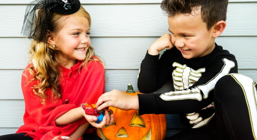 3 kreatív program, amelyet minden gyerek élvez Halloweenkor