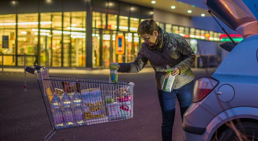 "Azt hittük, hogy ez valami vicc, és valaki szórakozik velünk" - elképesztette a jegyespárt, amit az Aldi tett velük