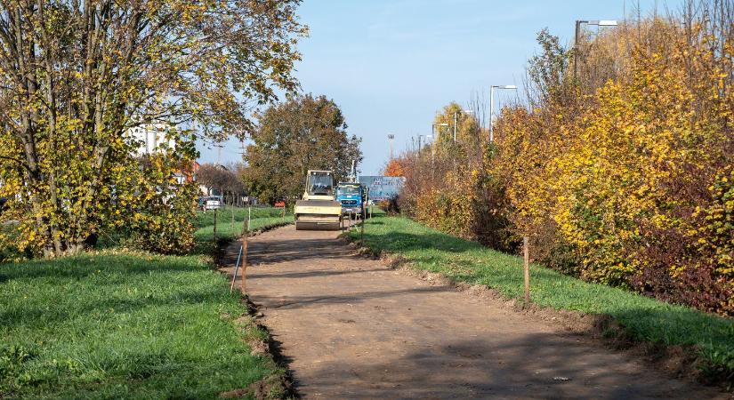 Egymilliárd forintból épül 4,1 km kerékpárút Zalaegerszeg és Teskánd között