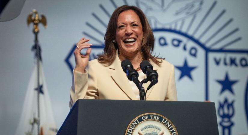 Rendkívül kellemetlen Kamala Harris vergődése