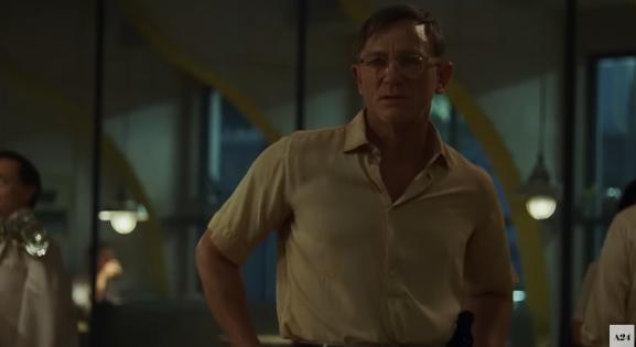 Daniel Craig bárról bárra jár a Queer előzetesében