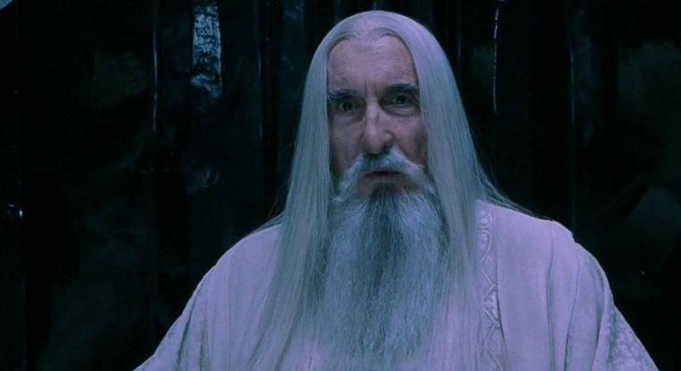 A Gyűrűk Ura: A rohírok háborúja visszahozza a néhai Christopher Lee-t Saruman szerepében