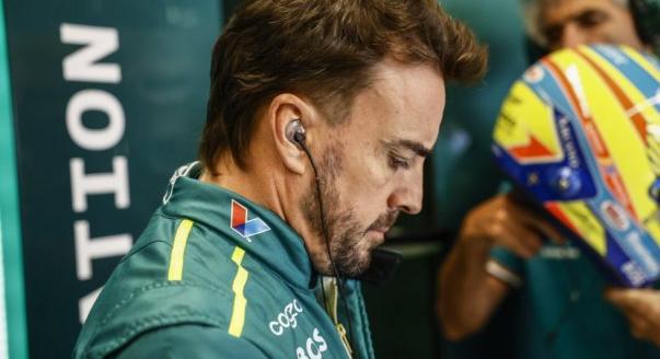 Alonso beteg, Verstappent büntetik: a nap F1-es hírei