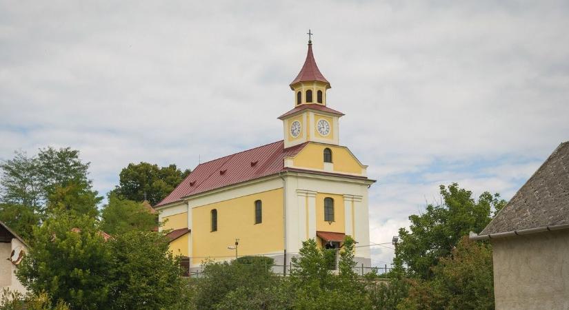 Az időseket köszöntötték Bélapátfalván