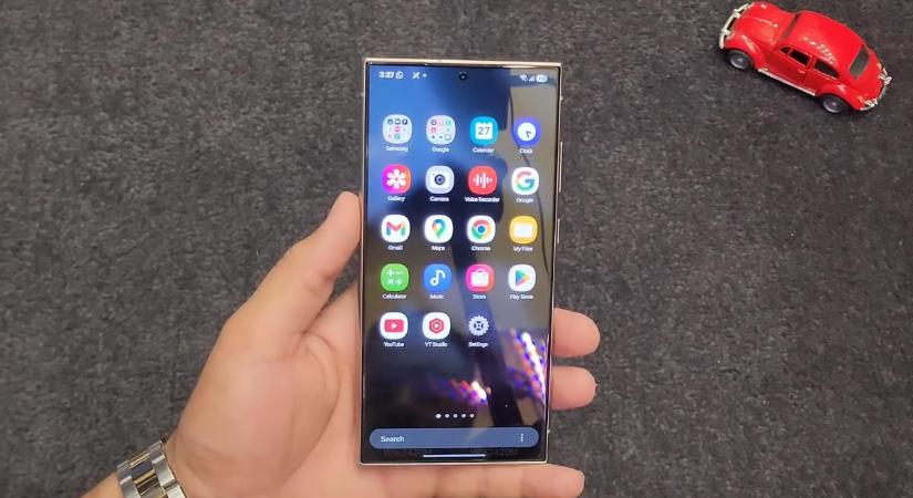Videón a Samsung új Android 15-ös felülete, a One UI 7