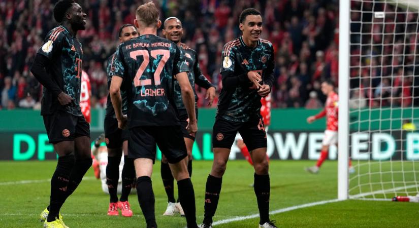 Német Kupa: Musiala triplázott, a Bayern egy félidő alatt kiharcolta a továbbjutást a Mainz otthonában!