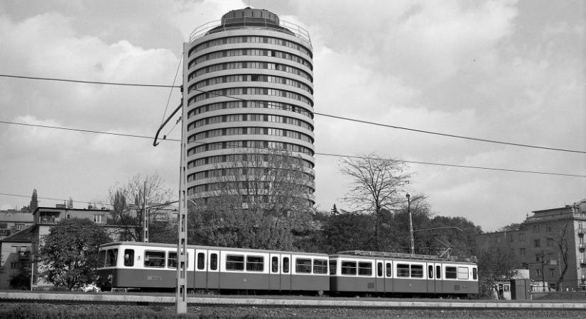 Lebontják Budapest egyik ikonikus épületét