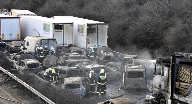 Megtalálhatták az M1-esen történt tömegszerencsétlenség felelőseit