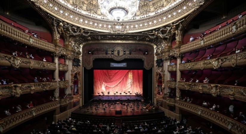 Két évre bezárnak a párizsi Opera előadóhelyei