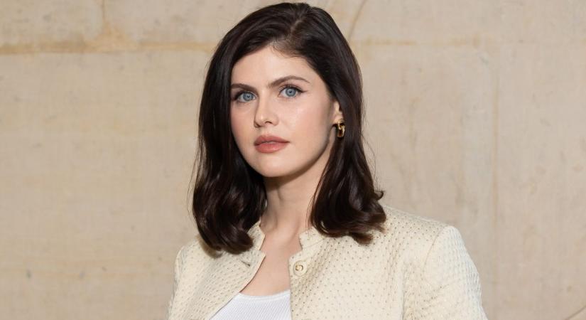 Megszületett Alexandra Daddario első gyereke