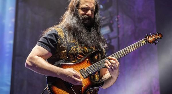 John Petrucci: "a Dream Theater sosem a lemezeladásokból származó bevételre alapozott"