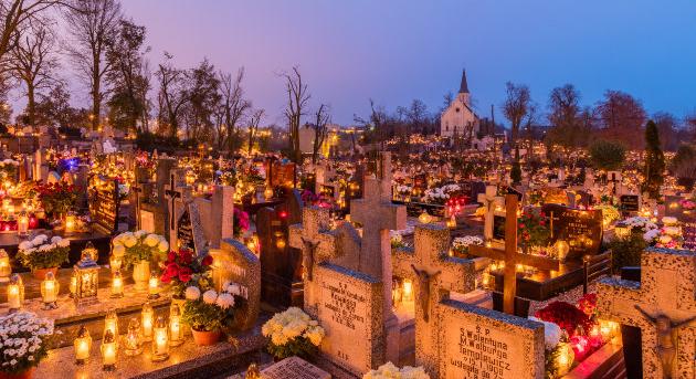 A néphit szerint a gazdátlan lelkek vándorútra indultak Mindenszentek ünnepén