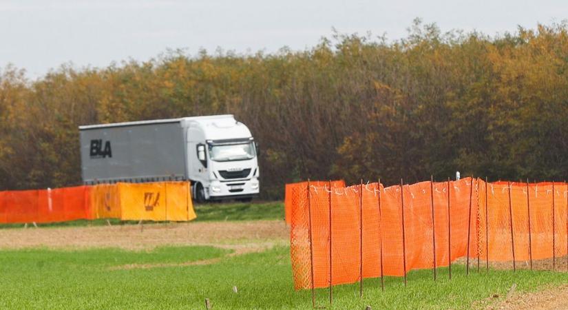 Ezek szerint lesz tél: elkezdték kitenni a hófogókat