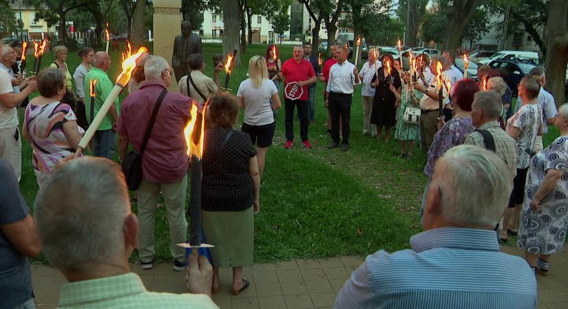 A Fidesz-KDNP javasolta a fővárosi közgyűlésen a Horn Gyula sétány átnevezését  videó