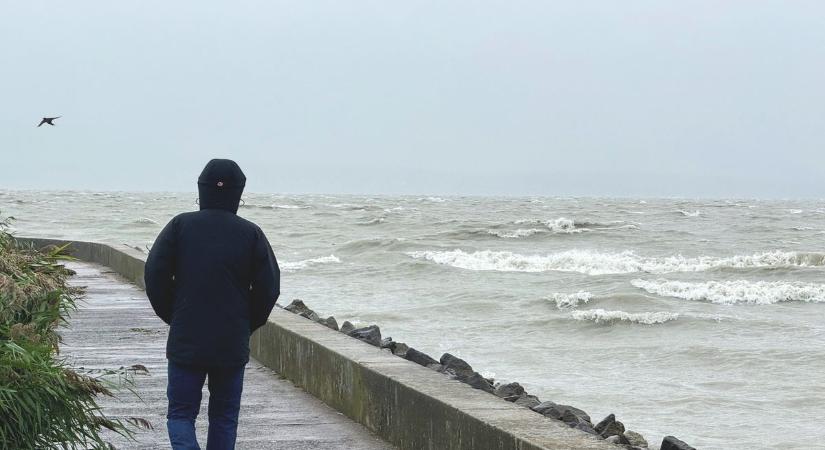 Október végén leálltak a viharjelzők a hazai tavakon