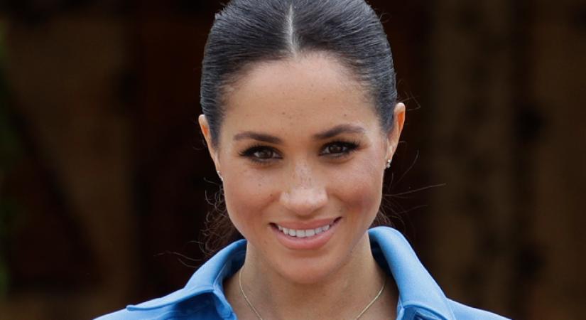 26 párt vásárolt kedvenc cipőjéből Meghan Markle: a hercegné tíz éve viseli ugyanazt a lábbelit