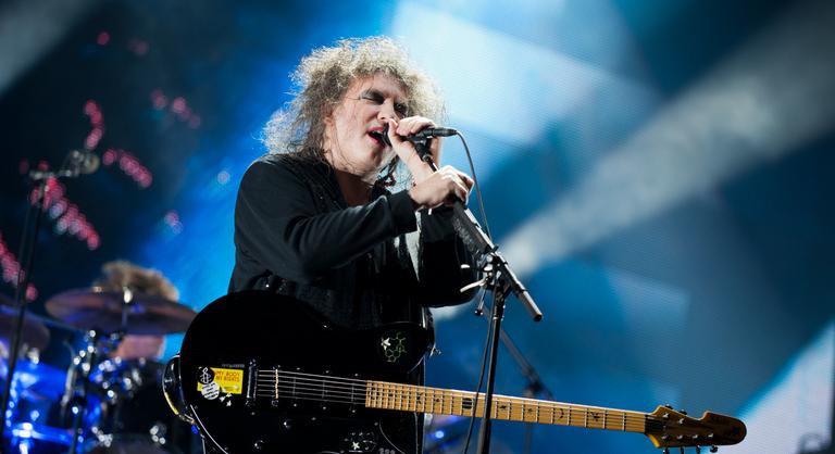 Megérteni és megénekelni a halált – erről szól az új The Cure