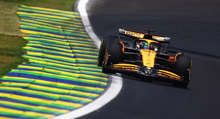 Megszakadt Verstappen nagy sorozata, McLaren első sor a sprintkvalifikáció után