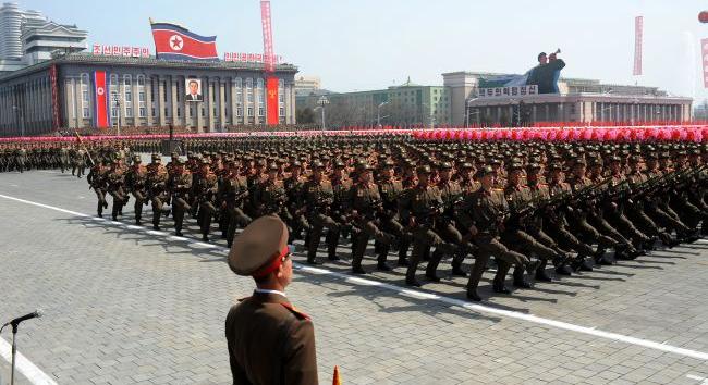 Észak-Korea ígéri, hogy szilárdan kiáll Oroszország mellett az Ukrajna elleni háborúban