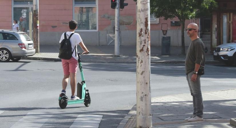 Káosz uralkodik egyelőre a rollerbiztosításoknál