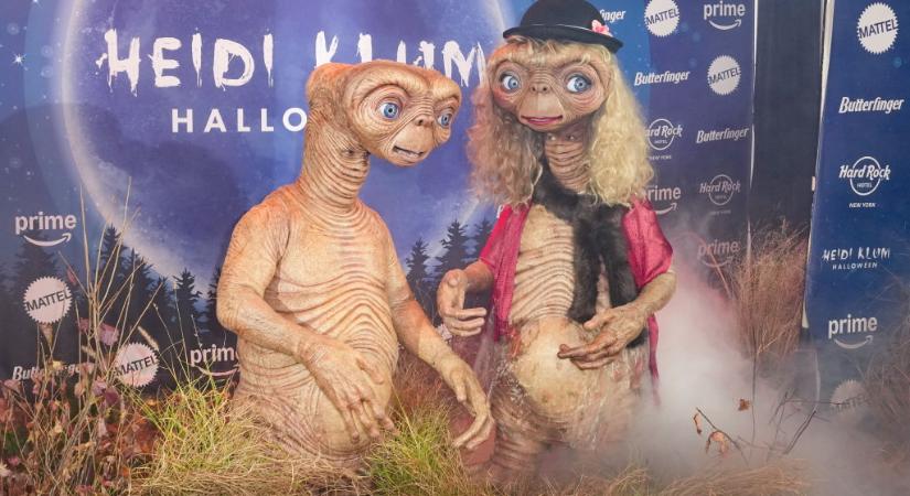 Minden idők halloweenpartiját hozta össze Heidi Klum - fotókon a legeszelősebb jelmezek