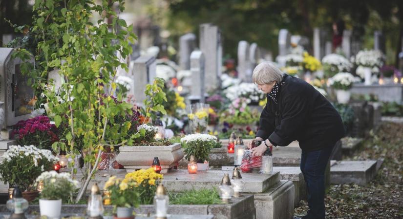 Néprajztudós: az idősek egyedül maradtak a halállal