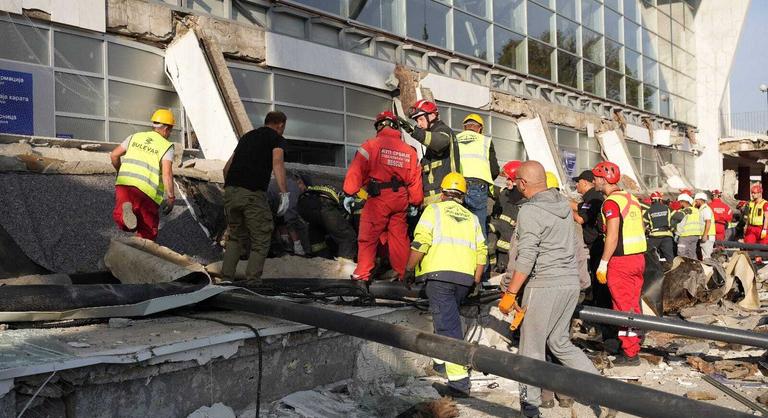 Szakértő az újvidéki katasztrófáról: a közlekedési miniszter hazudik, le kell mondania