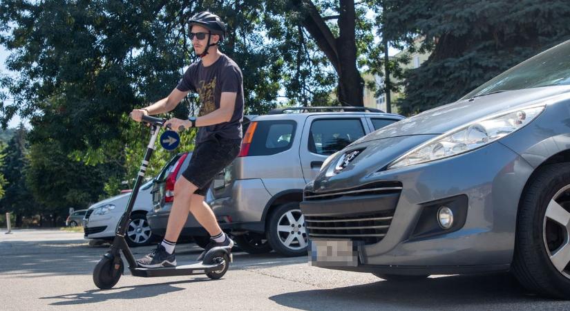 Szakember az új KRESZ-ről: korhoz köthetik az e-roller és kerékpár használatát?