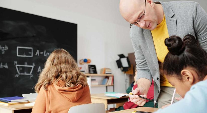 Szabó Ödön: a tanóracsökkentéssel, iskolai étkeztetéssel és délutáni oktatással nőne a tanítás színvonala