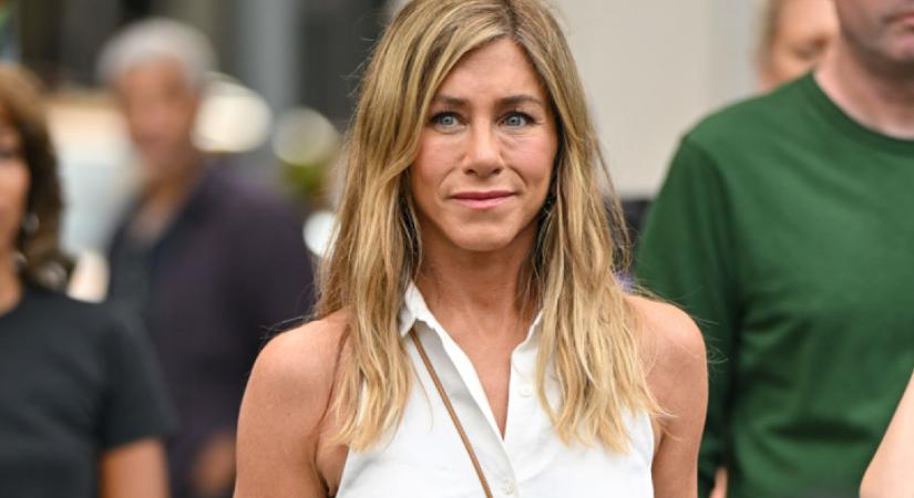 4 elengedhetetlen dolog, amit Jennifer Aniston minden reggel megtesz, hogy fitt és energikus maradjon