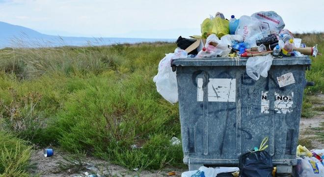 Áder János az Alkotmánybírósághoz fordult a hulladékgazdálkodási törvénymódosítás ügyében