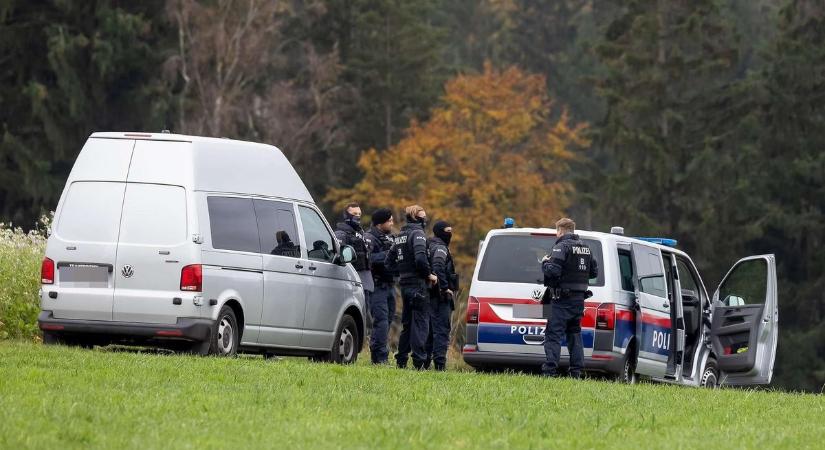 Napokig menekült, holtan került elő az osztrák kettős gyilkos: fellélegezhet Ausztria és a határ közelében élők is