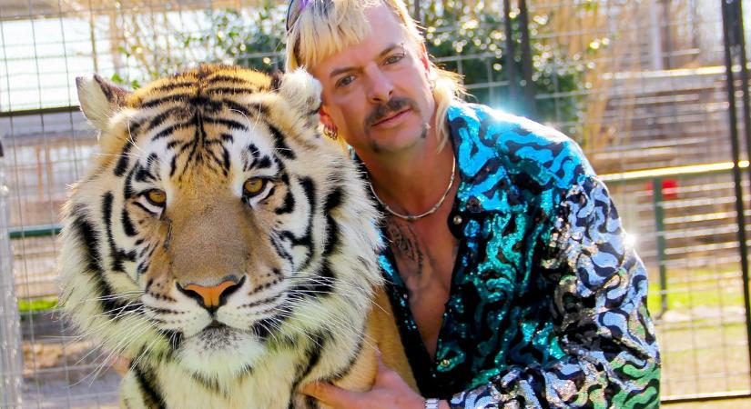 Börtönszerelem: eljegyezte rabtársát Joe Exotic - a rácsok mögött tartanák az esküvőt is