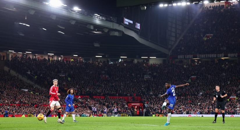 Parádés kapáslövéssel rabolt el egy pontot Manchesterből a Chelsea