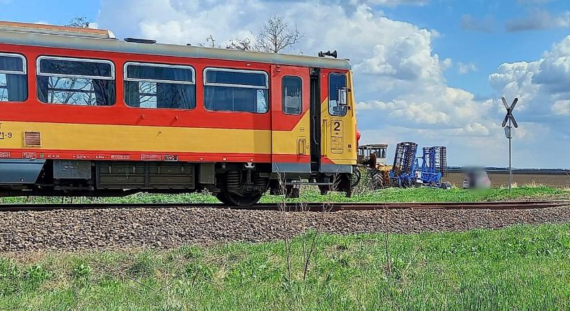 Hétfő reggel a MÁV-nál: járműhiba, biztosítóberendezés-hiba, pótlóbusz késéssel és minden indoklás nélkül nem közlekedő vonat