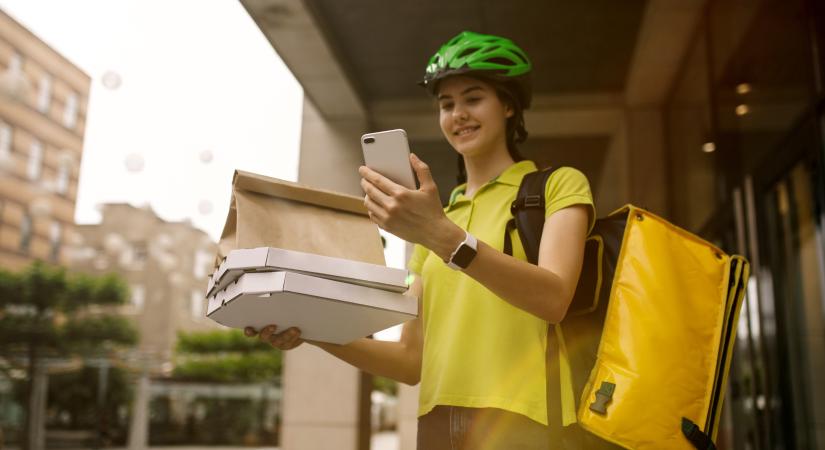 A Woltnál és a Foodora-nál is vizsgálódik a fogyasztóvédelem – kiszállítási problémák