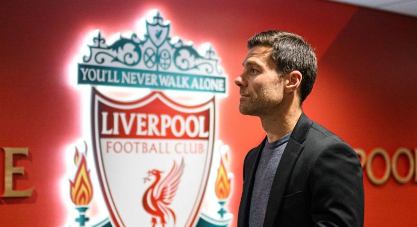 Xabi Alonso a Liverpool hat játékosát emelte ki, Szoboszlai is köztük van