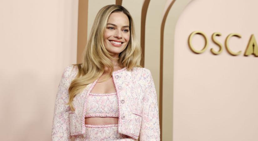 Először fotózták le Margot Robbie-t, mióta megszületett első gyereke