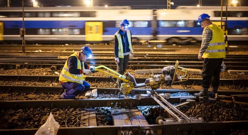 Két kisiklás után megkezdődött a Keleti pályaudvar váltóinak felújítása