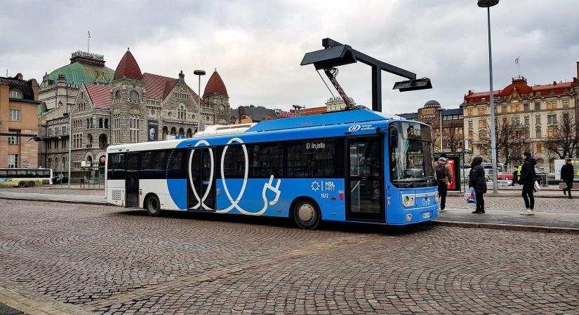 A Volánbusz hat településen 20 elektromos meghajtású Ikarus 120e autóbuszt állít forgalomba