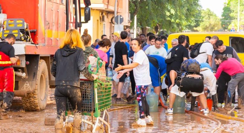 Megint itt az áradás: vízbe fullad Spanyolország