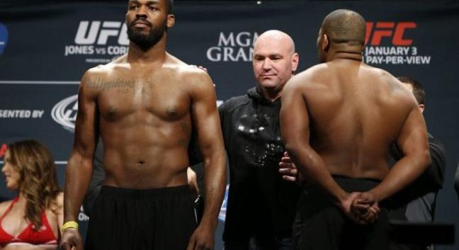 DC szerint meg kéne változtatni Jon Jones mérlegét az új UFC-szabályok bevezetését követően