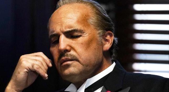 Mint két tojás: itt a Marlon Brando-film első előzetese, amelyben Billy Zane játssza a „Keresztapát"