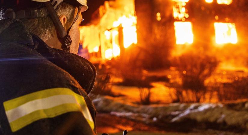 Felcsaptak a lángok Miskolcon szerda hajnalban