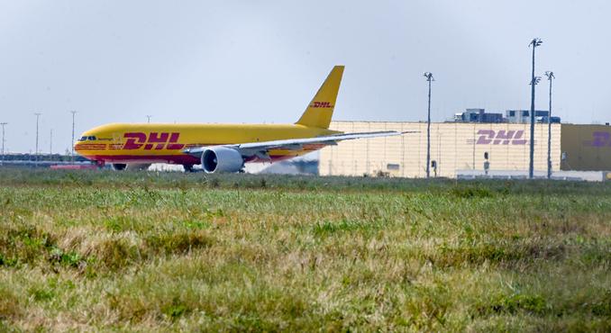 Orosz ügynökök gyúlékony masszázsgépekkel követtek el szabotázst a DHL raktáraiban