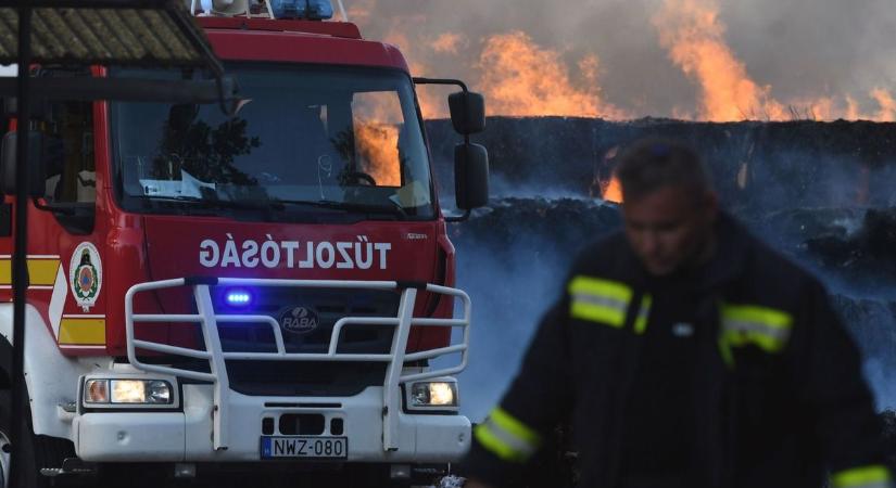 Negyven négyzetméteres melléképület égett