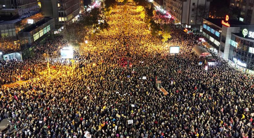 Akkora volt a tüntetés, mintha Belgrádban százezren mentek volna az utcára