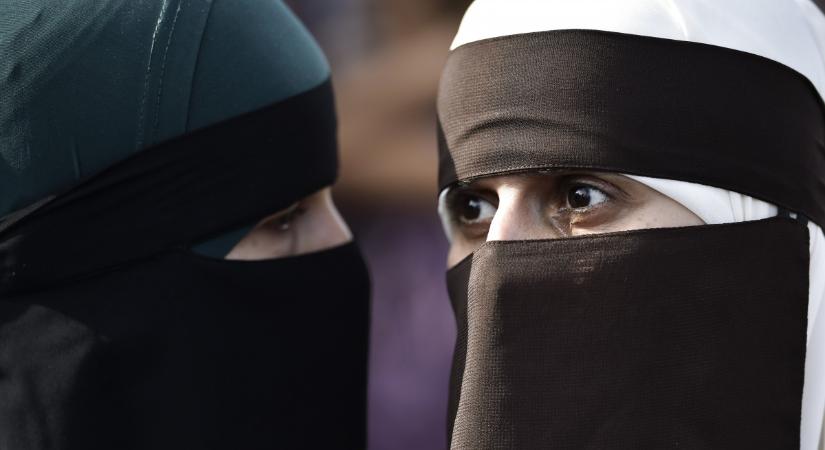 Betiltja Svájc a burka viselését a közterületeken