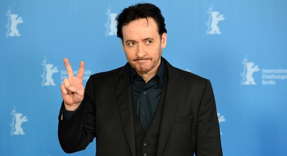 John Cusack: „Az ország úgy döntött, elpusztítja magát. Megszavazott egy elítélt erőszakolót és nácit”